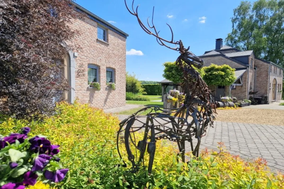 Appartementsgebouw te  koop in Bièvre 5555 1450000.00€ 8 slaapkamers 430.00m² - Zoekertje 638592