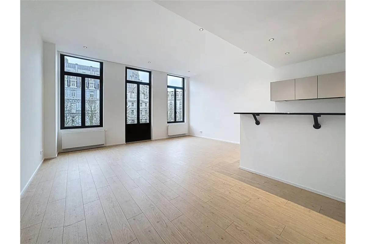 Appartement à  à Ixelles 1050 2850.00€ 3 chambres 179.00m² - annonce 638860