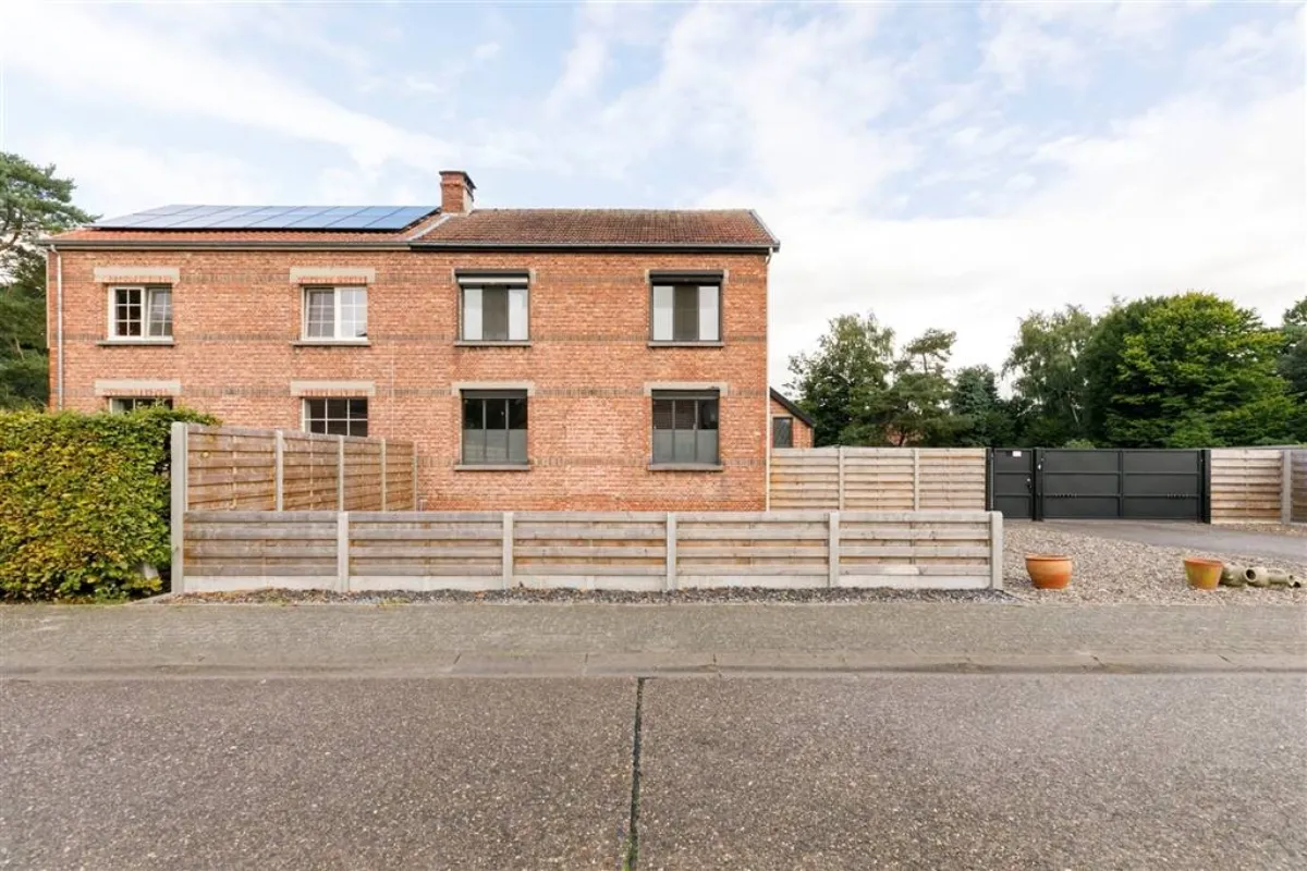 Maison à vendre à Olen 2250 325000.00€ 3 chambres 148.00m² - annonce 639183