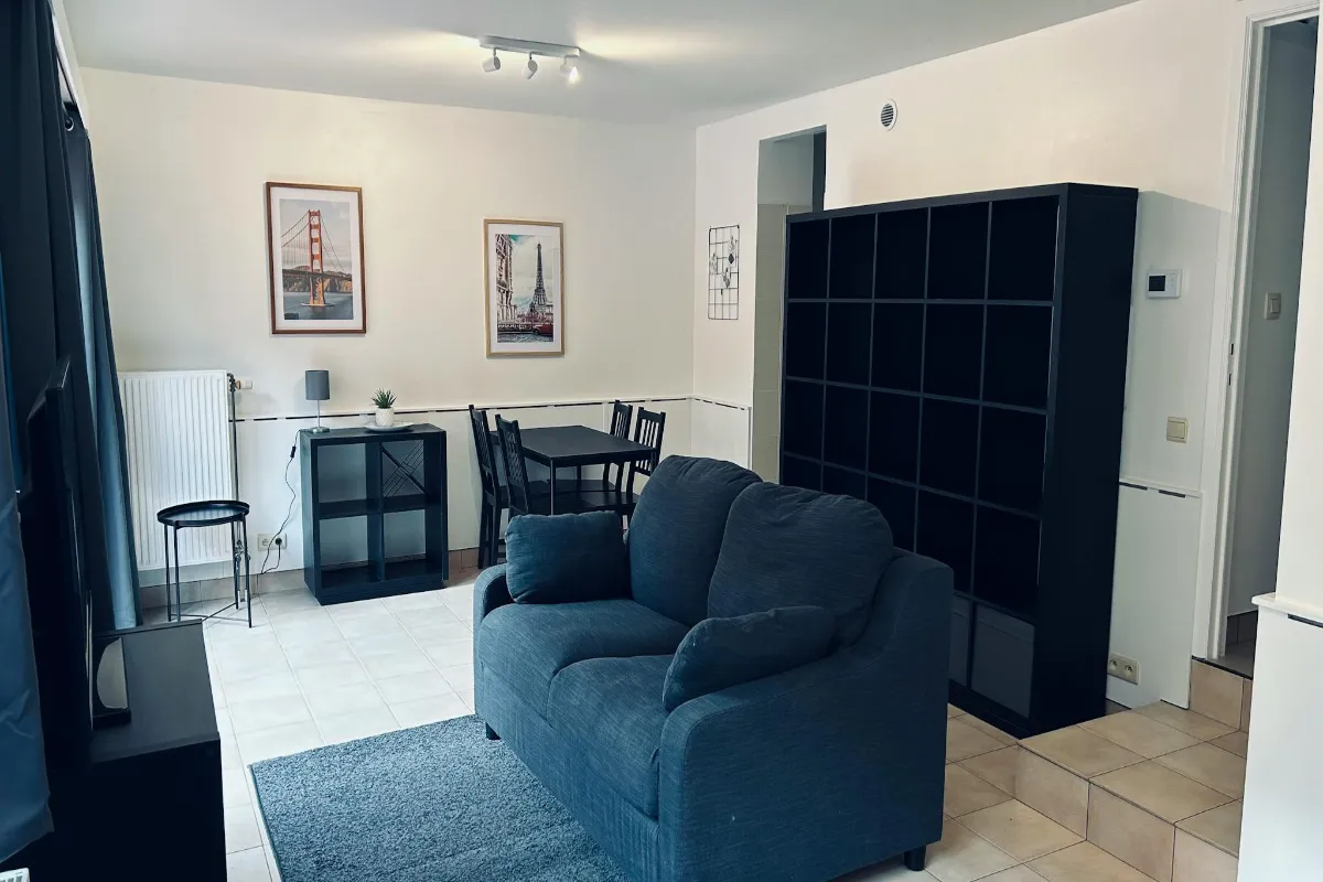 Appartement à louer à Auderghem 1160 950.00€  chambres m² - annonce 639455