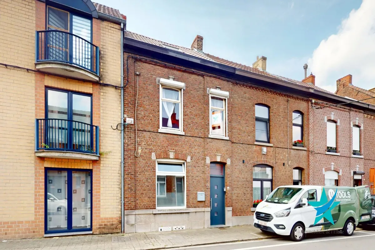 Appartement te  koop in Haine-Saint-Pierre 7100 224000.00€ 3 slaapkamers 152.00m² - Zoekertje 639472