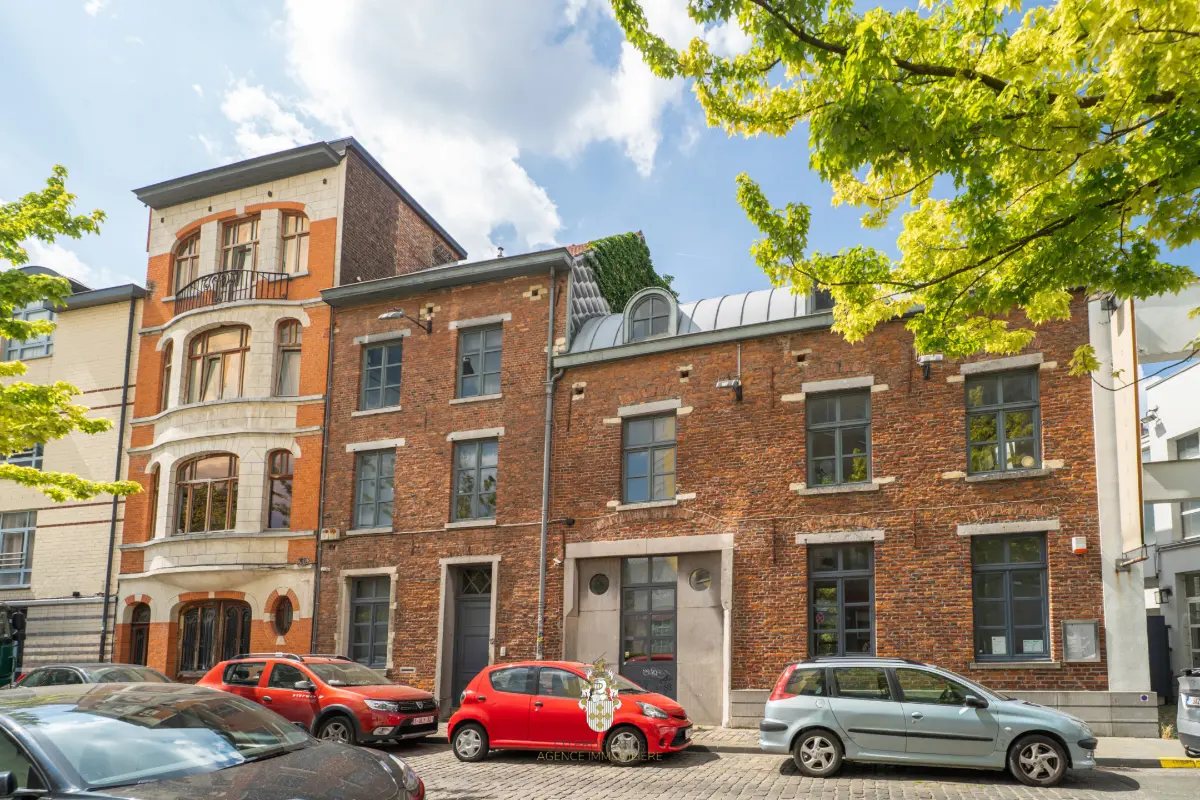 Huis te  koop in Brussel 1000 2600000.00€ 2 slaapkamers 1280.00m² - Zoekertje 640632