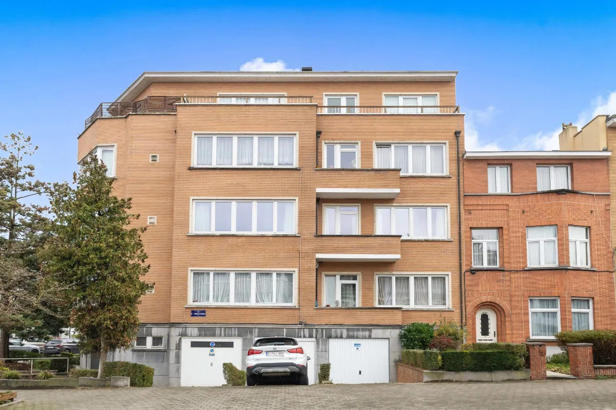 Appartement te  koop in Laken 1020 225000.00€ 2 slaapkamers 83.00m² - Zoekertje 640127
