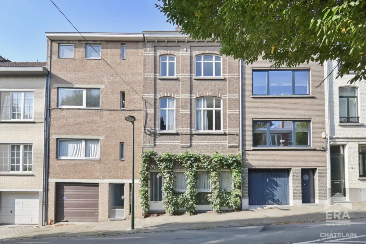 Maison à  à Uccle 1180 695000.00€ 4 chambres 216.00m² - annonce 640078