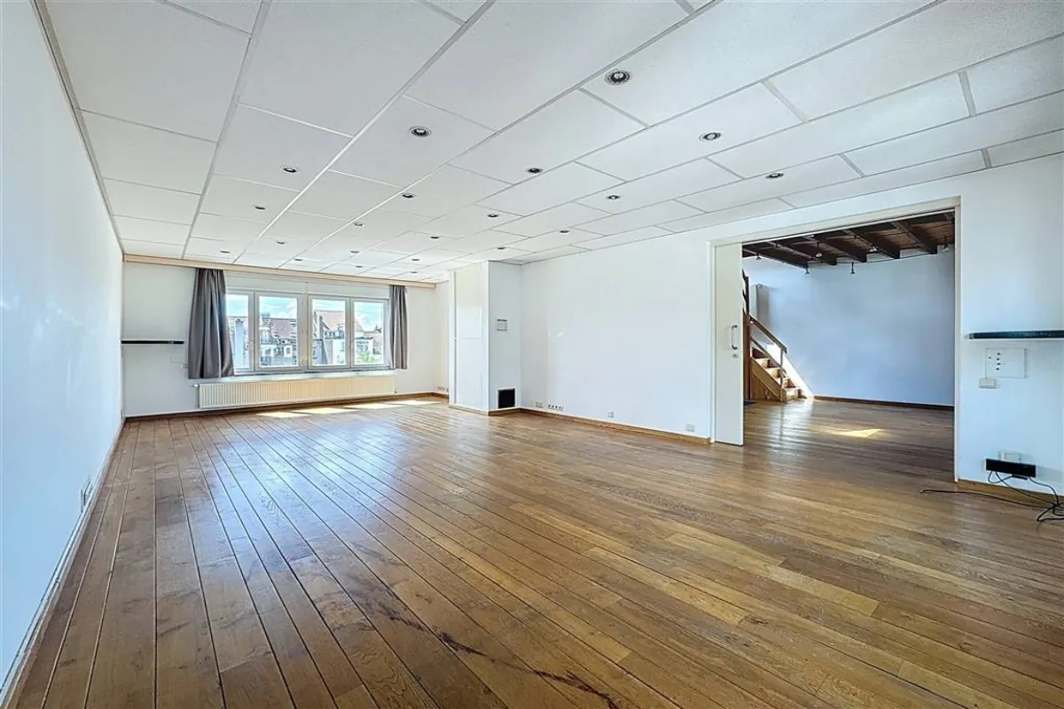 Appartement te  huur in Schaarbeek 1030 1100.00€ 1 slaapkamers 90.00m² - Zoekertje 640478