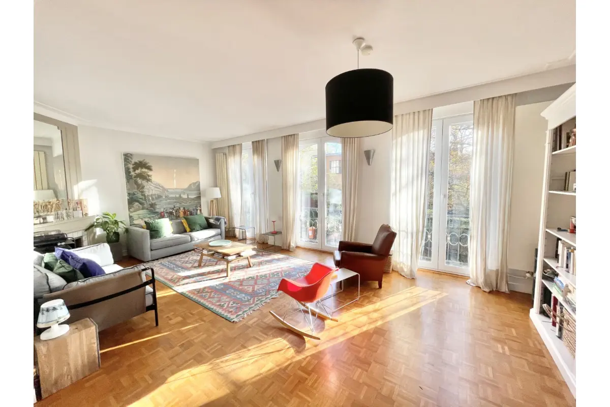 Huis te  in Ukkel 1180 3600.00€ 5 slaapkamers 305.00m² - Zoekertje 640049