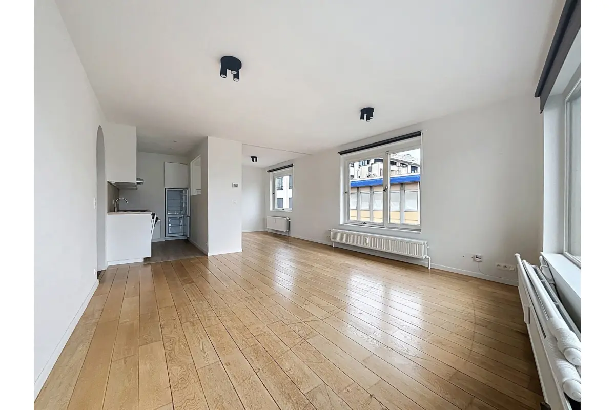 Studio te  huur in Sint-Jans-Molenbeek 1080 775.00€  slaapkamers 54.00m² - Zoekertje 640246