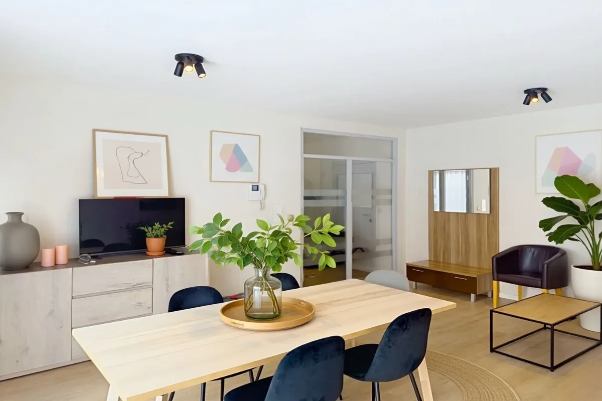 Appartement te  koop in Brussel 1000 229000.00€ 2 slaapkamers 75.00m² - Zoekertje 639965