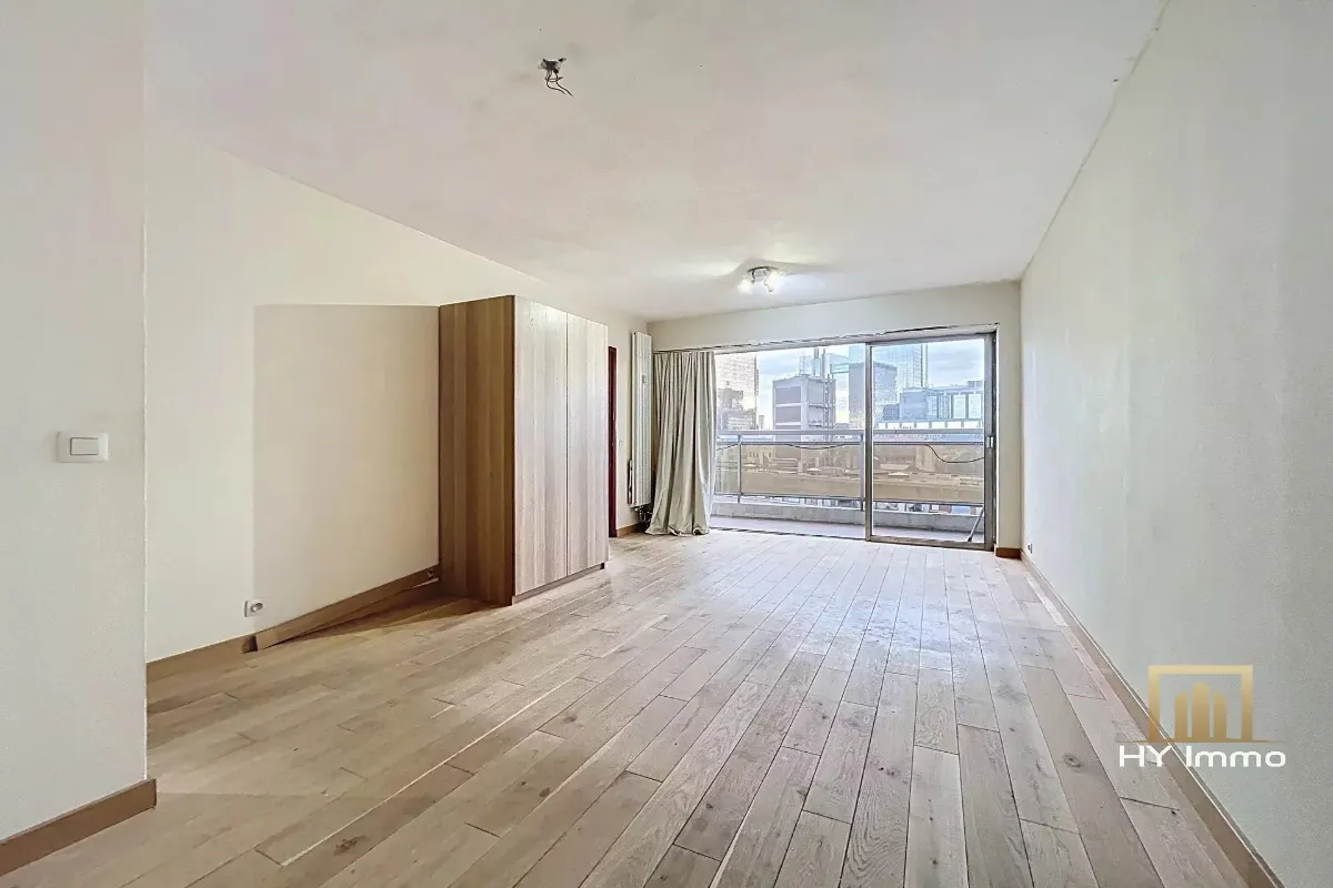 Appartement te  koop in Brussel 1000 129000.00€  slaapkamers m² - Zoekertje 639703