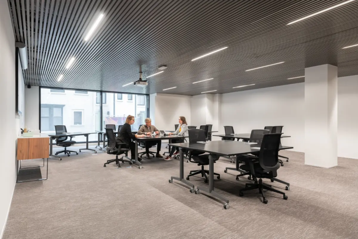 Commerce à louer à Saint-Josse-ten-Noode 1210 1999.00€ 0 chambres m² - annonce 640039