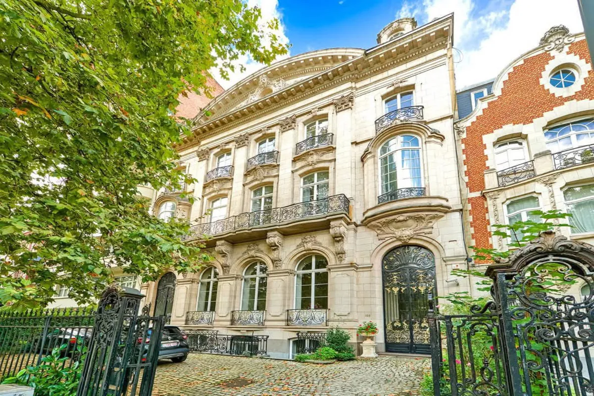 Huis te  koop in Etterbeek 1040 16000000.00€ 11 slaapkamers 2480.00m² - Zoekertje 640629