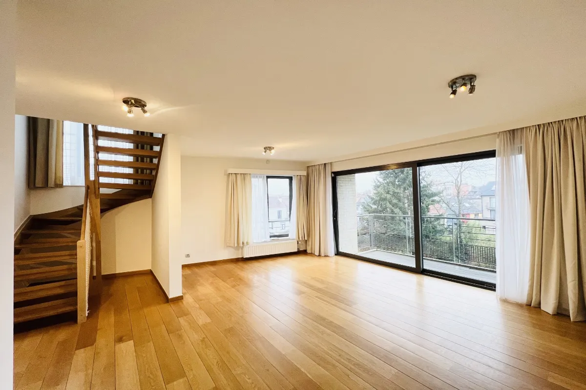 Appartement à louer à Woluwe-Saint-Pierre 1150 2180.00€ 3 chambres 155.00m² - annonce 640602