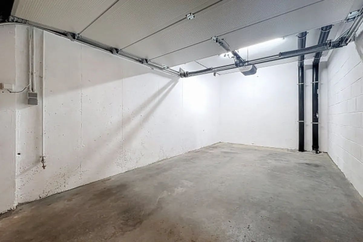 Parking & garage te  huur in Jette 1090 165.00€  slaapkamers m² - Zoekertje 640396