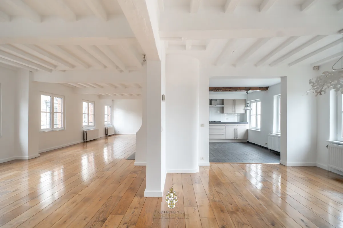 Appartement te  koop in Brussel 1000 750000.00€ 3 slaapkamers 192.00m² - Zoekertje 640636
