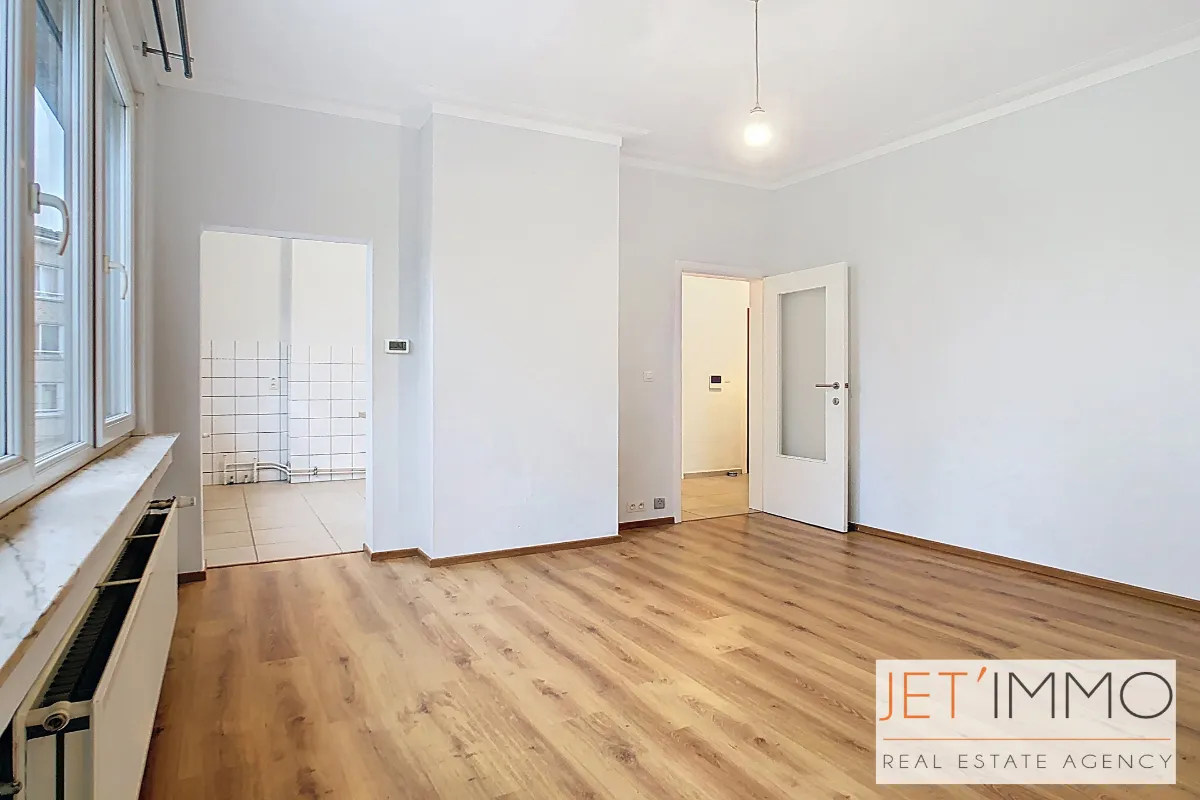 Appartement te  huur in Jette 1090 900.00€ 1 slaapkamers 70.00m² - Zoekertje 639839