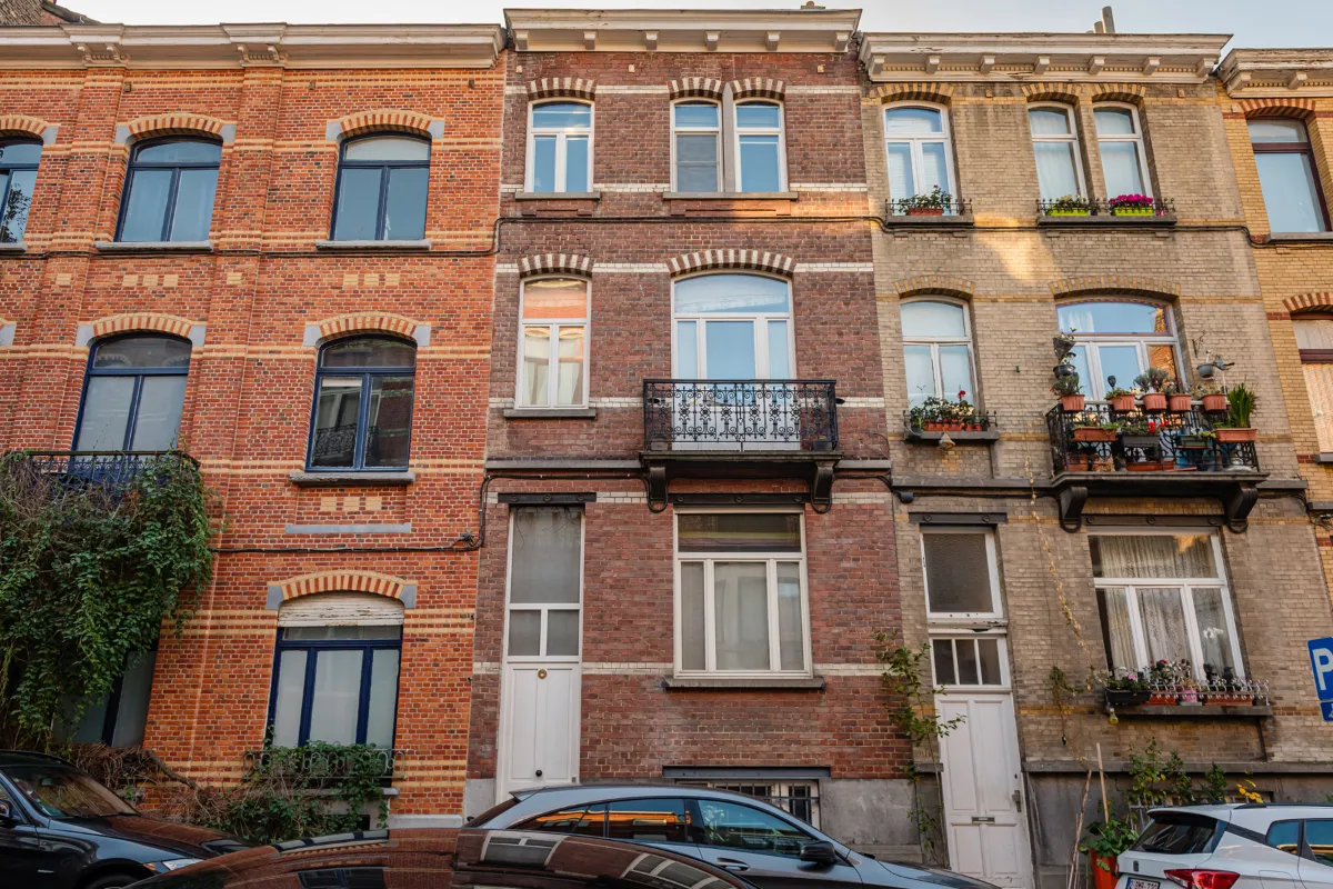 Huis te  koop in Etterbeek 1040 545000.00€ 3 slaapkamers 151.00m² - Zoekertje 640609