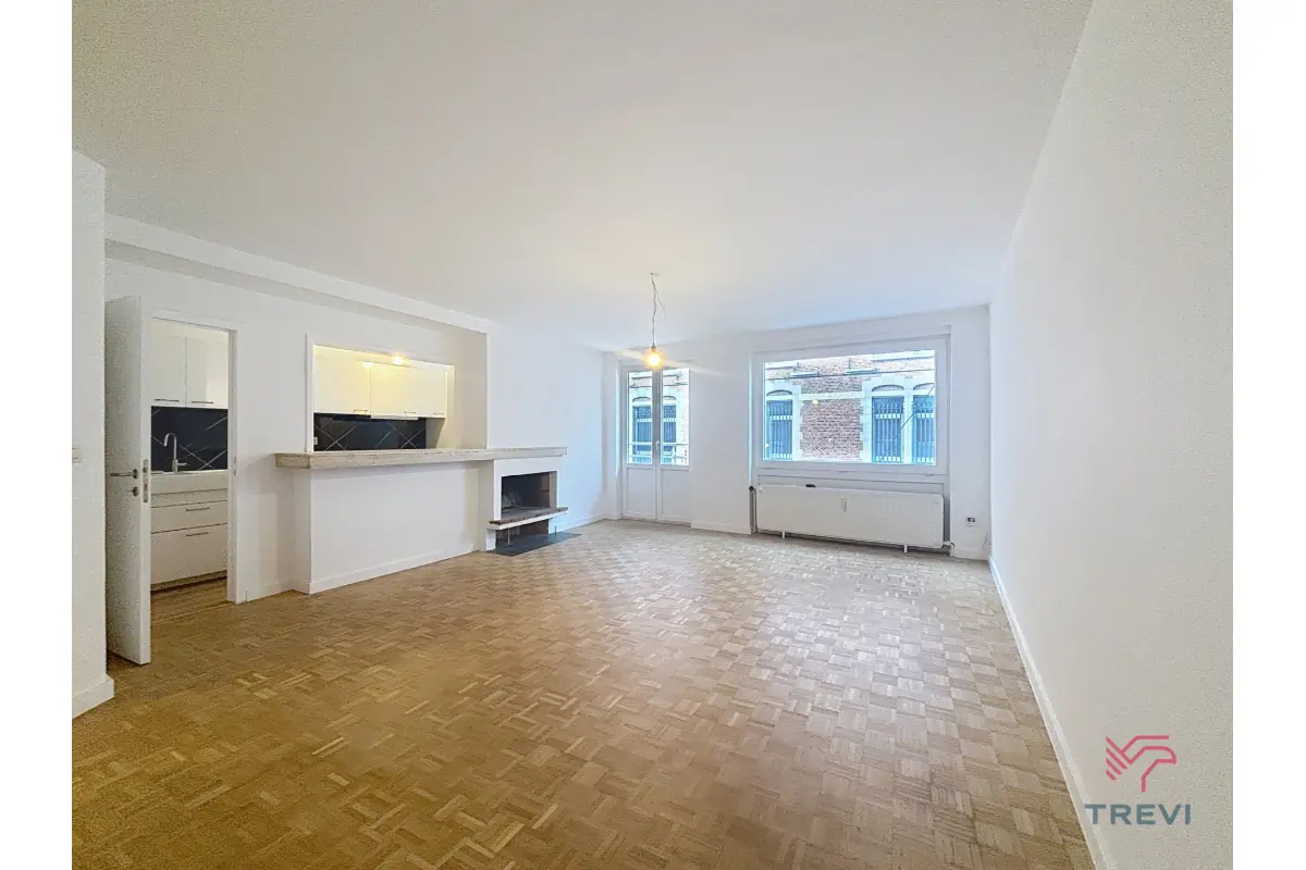 Appartement à louer à Etterbeek 1040 1045.00€ 1 chambres 68.00m² - annonce 641377