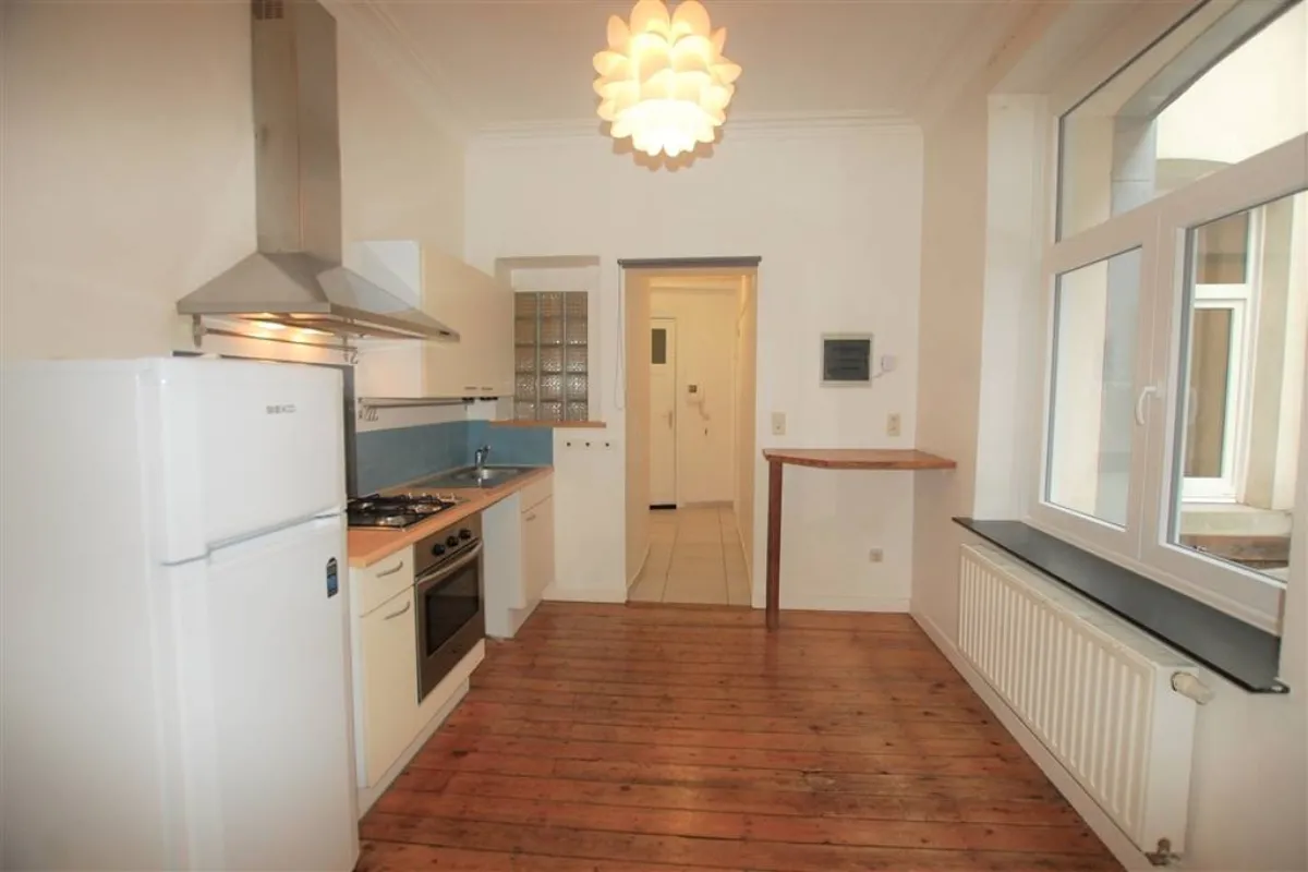 Appartement te  koop in Brussel 1000 199000.00€ 1 slaapkamers 51.00m² - Zoekertje 641387