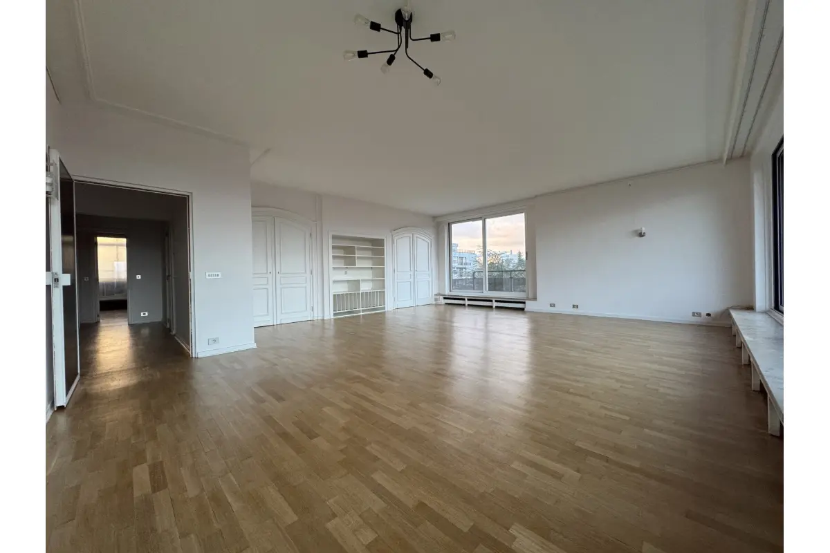 Appartement à  à Ixelles 1050 2250.00€ 3 chambres 176.00m² - annonce 641156