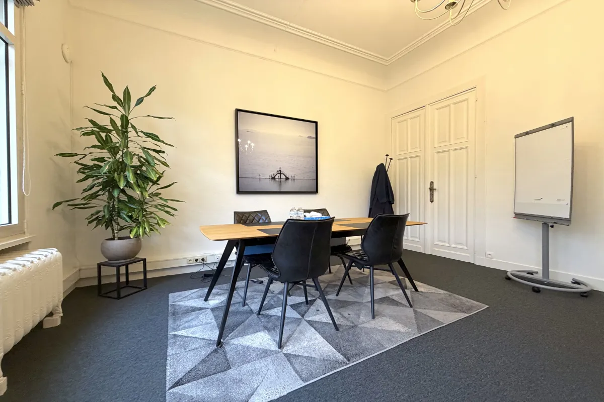 Commerce à louer à Woluwe-Saint-Lambert 1200 850.00€  chambres 25.00m² - annonce 641362