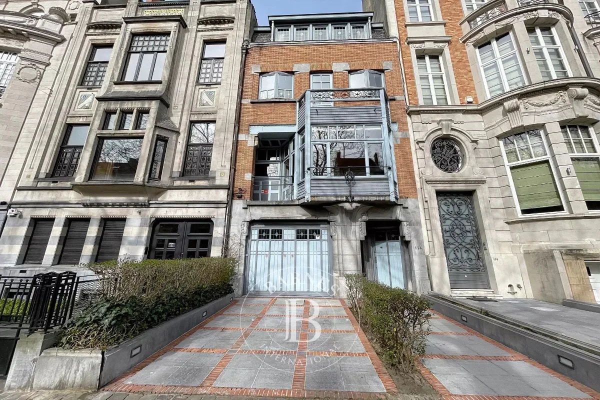 Huis te  koop in Elsene 1050 2100000.00€ 5 slaapkamers 611.00m² - Zoekertje 640733