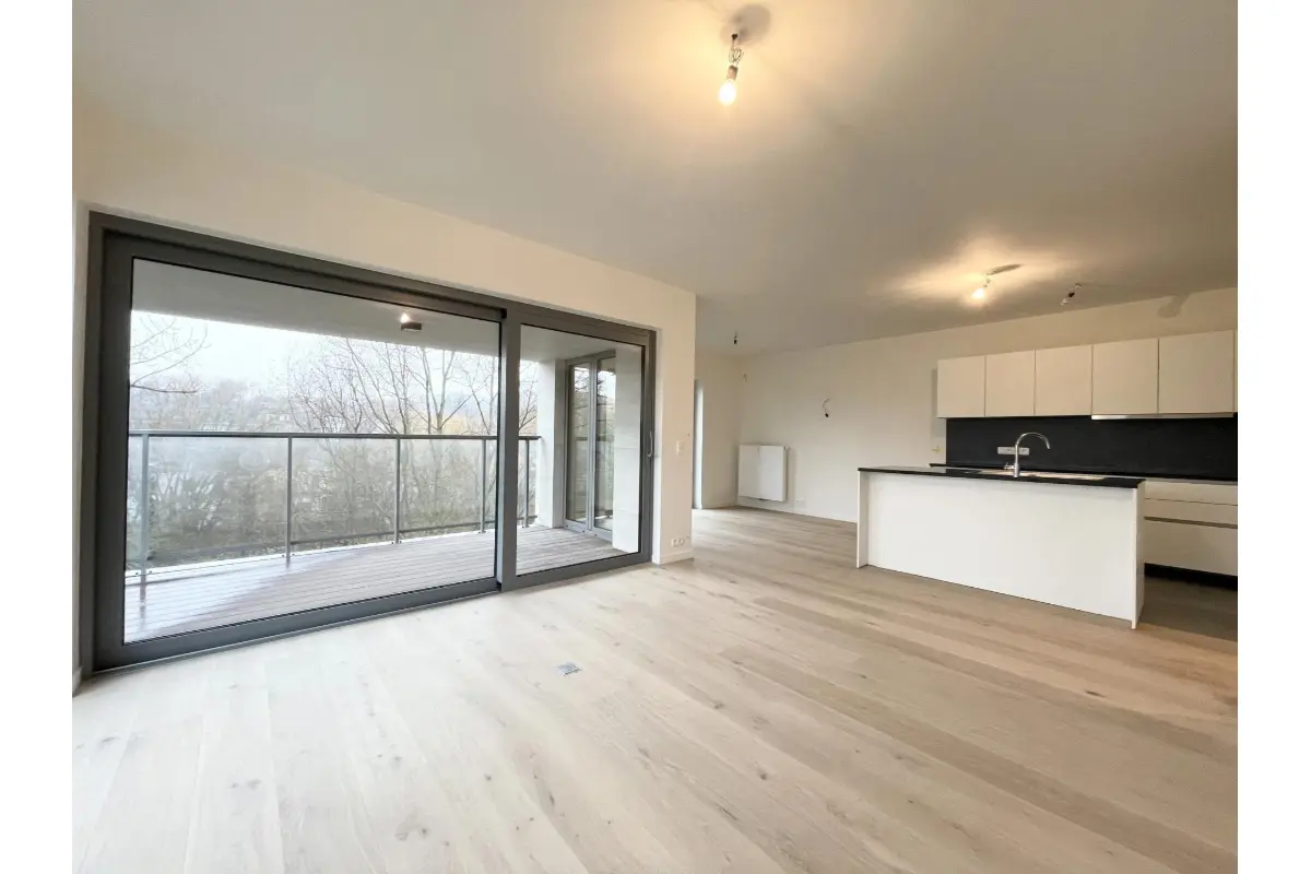 Appartement te  huur in Sint-Lambrechts-Woluwe 1200 2200.00€ 3 slaapkamers 123.00m² - Zoekertje 641345