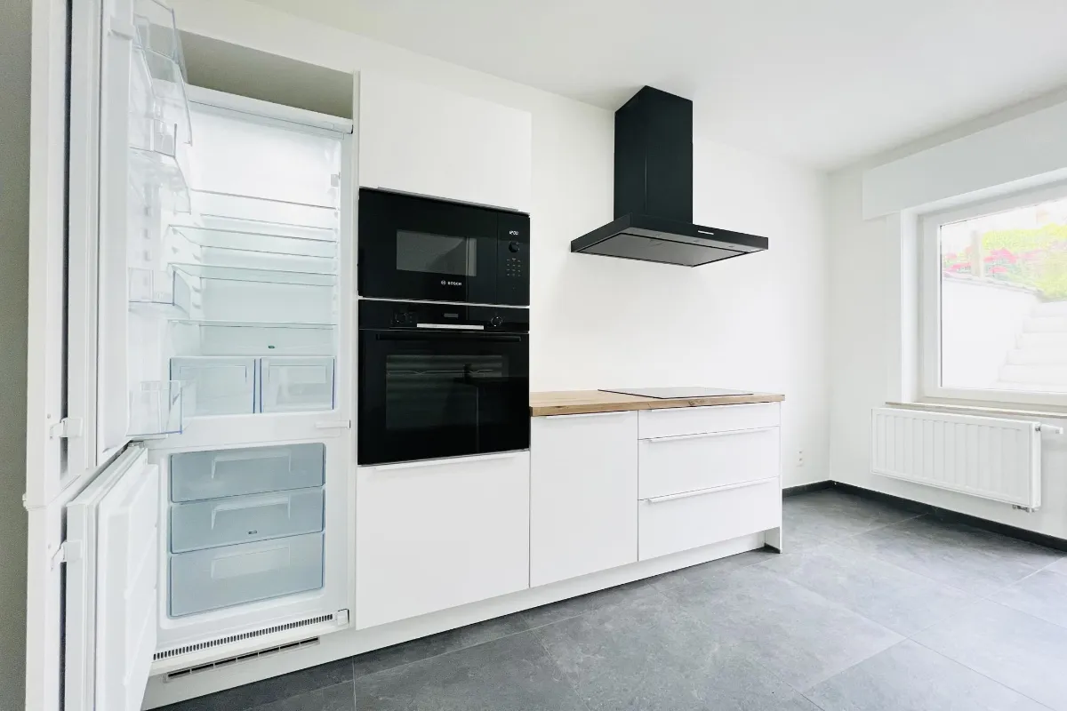 Rez-de-chaussée à louer à Woluwe-Saint-Pierre 1150 1050.00€ 1 chambres m² - annonce 641092