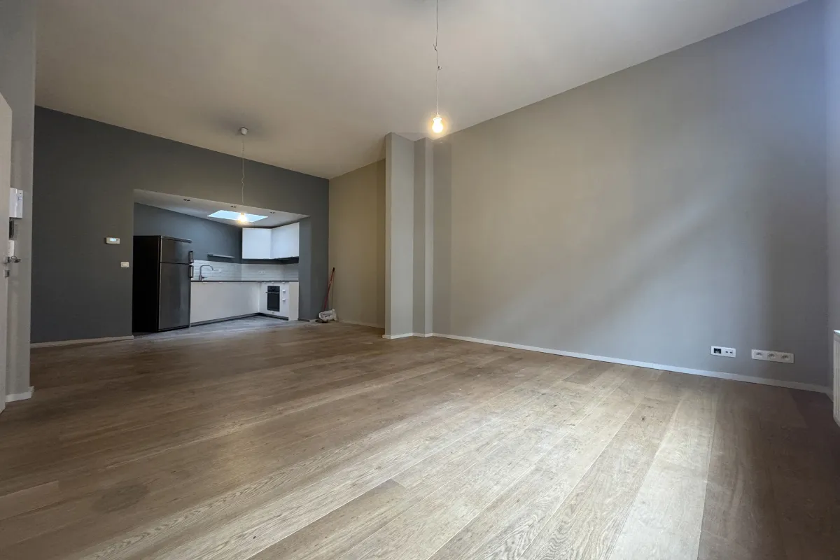 Huis te  huur in Sint-Gillis 1060 2200.00€ 4 slaapkamers 193.00m² - Zoekertje 641438