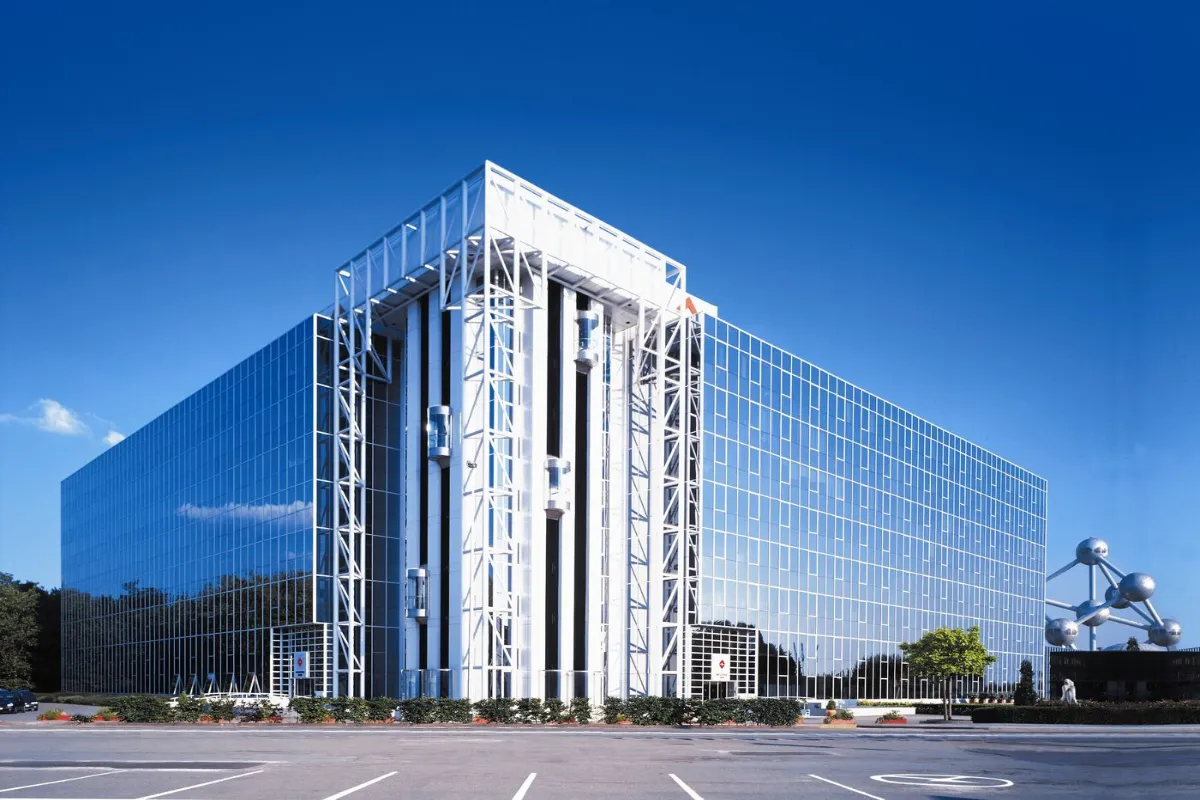 Commerce à louer à Laeken 1020 5185.00€  chambres 340.00m² - annonce 640789