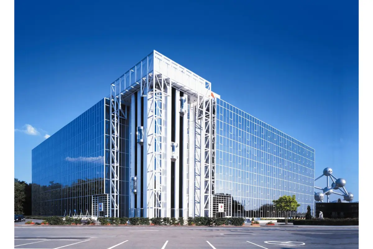 Commerce à louer à Laeken 1020 5185.00€  chambres 340.00m² - annonce 640789