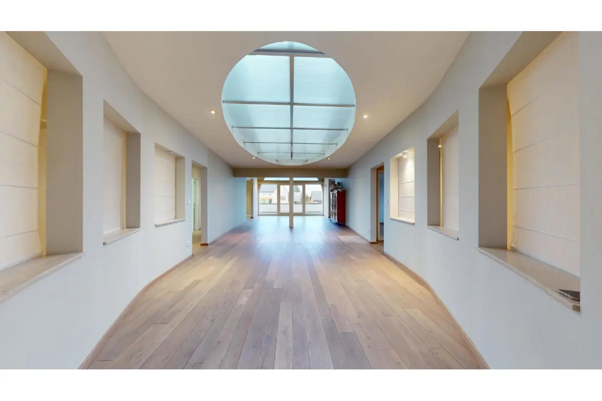 Appartement à  à Erpent 5101 1600.00€ 4 chambres 260.00m² - annonce 642530