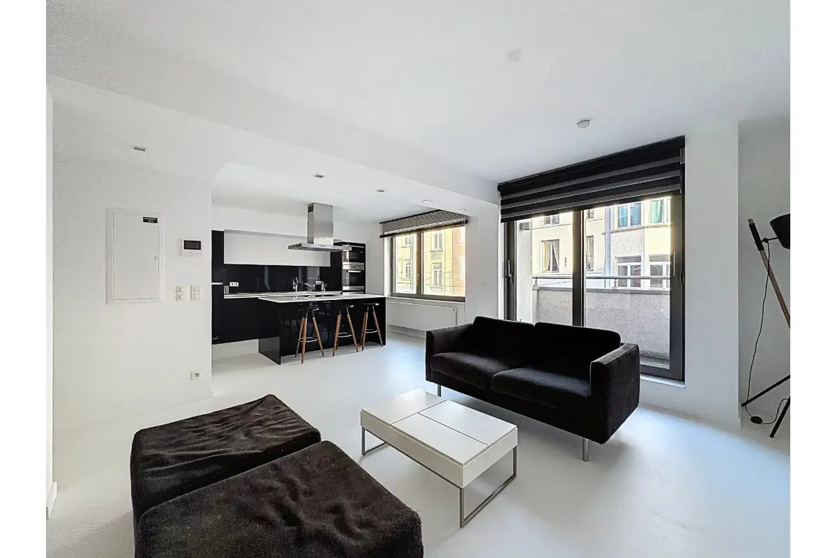 Appartement te  huur in Elsene 1050 1500.00€ 1 slaapkamers 74.00m² - Zoekertje 642326