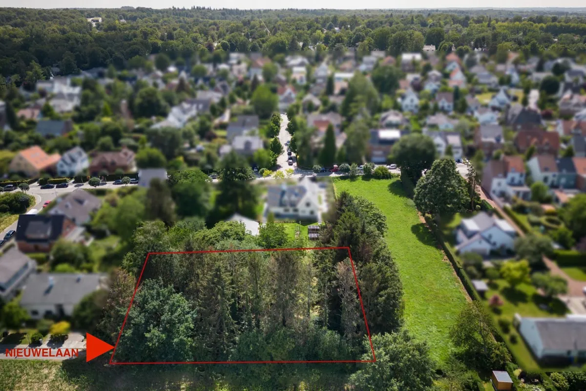 Grond te  koop in Wezembeek-Oppem 1970 890000.00€  slaapkamers m² - Zoekertje 642087