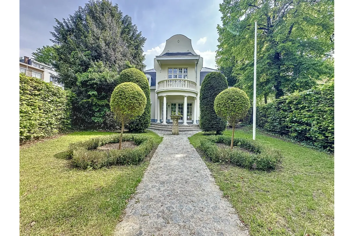 Maison à louer à Uccle 1180 4250.00€ 4 chambres 364.00m² - annonce 641709