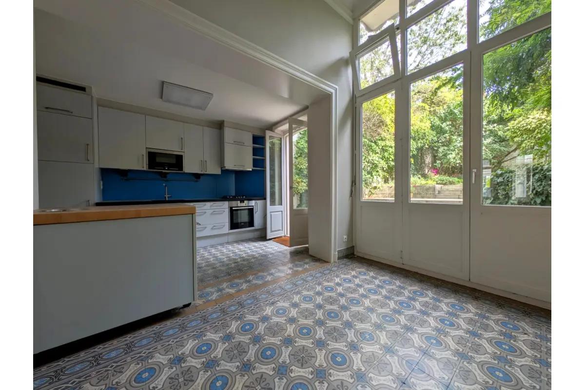 Huis te  in Elsene 1050 1200000.00€ 5 slaapkamers 260.00m² - Zoekertje 642529