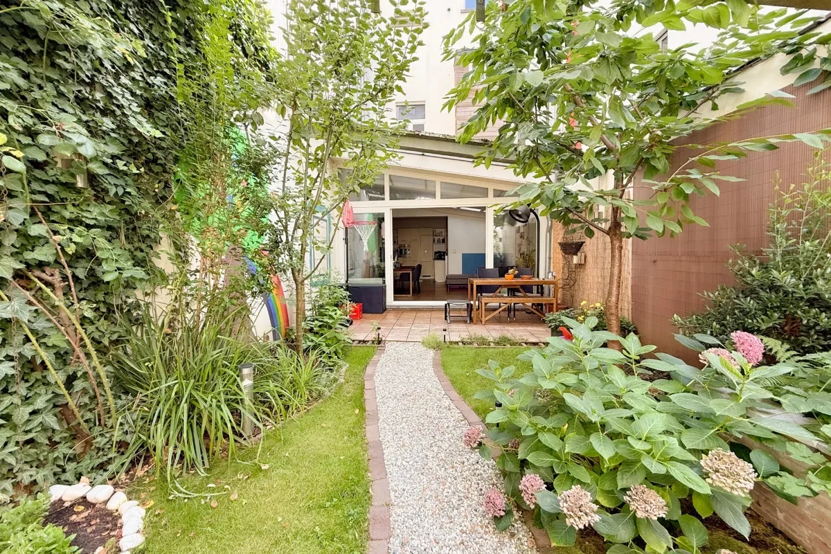 Huis te  koop in Elsene 1050 895000.00€ 5 slaapkamers 238.00m² - Zoekertje 642320