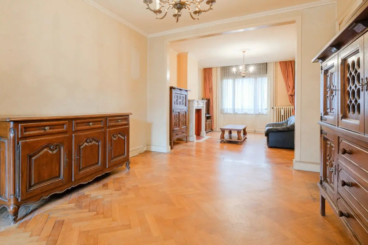 Huis te  koop in Brussel 1000 895000.00€ 5 slaapkamers 300.00m² - Zoekertje 642319