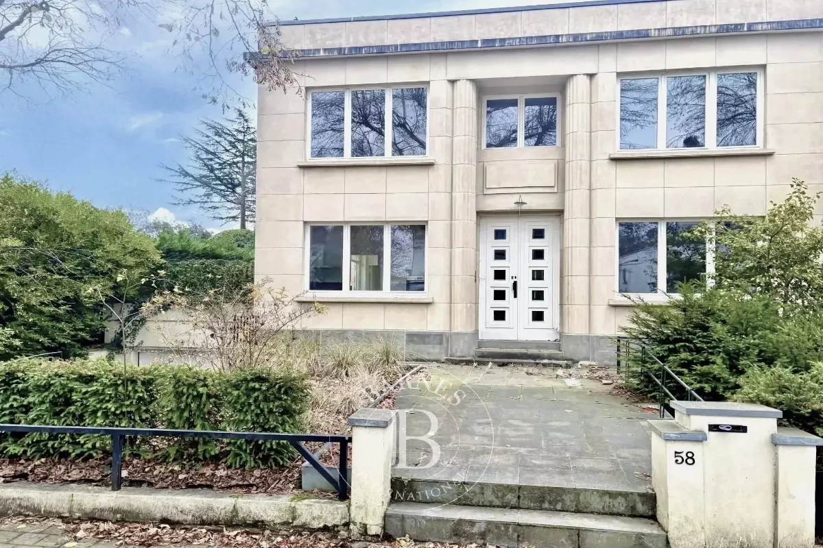 Huis te  koop in Ukkel 1180 1600000.00€ 4 slaapkamers 250.00m² - Zoekertje 641787