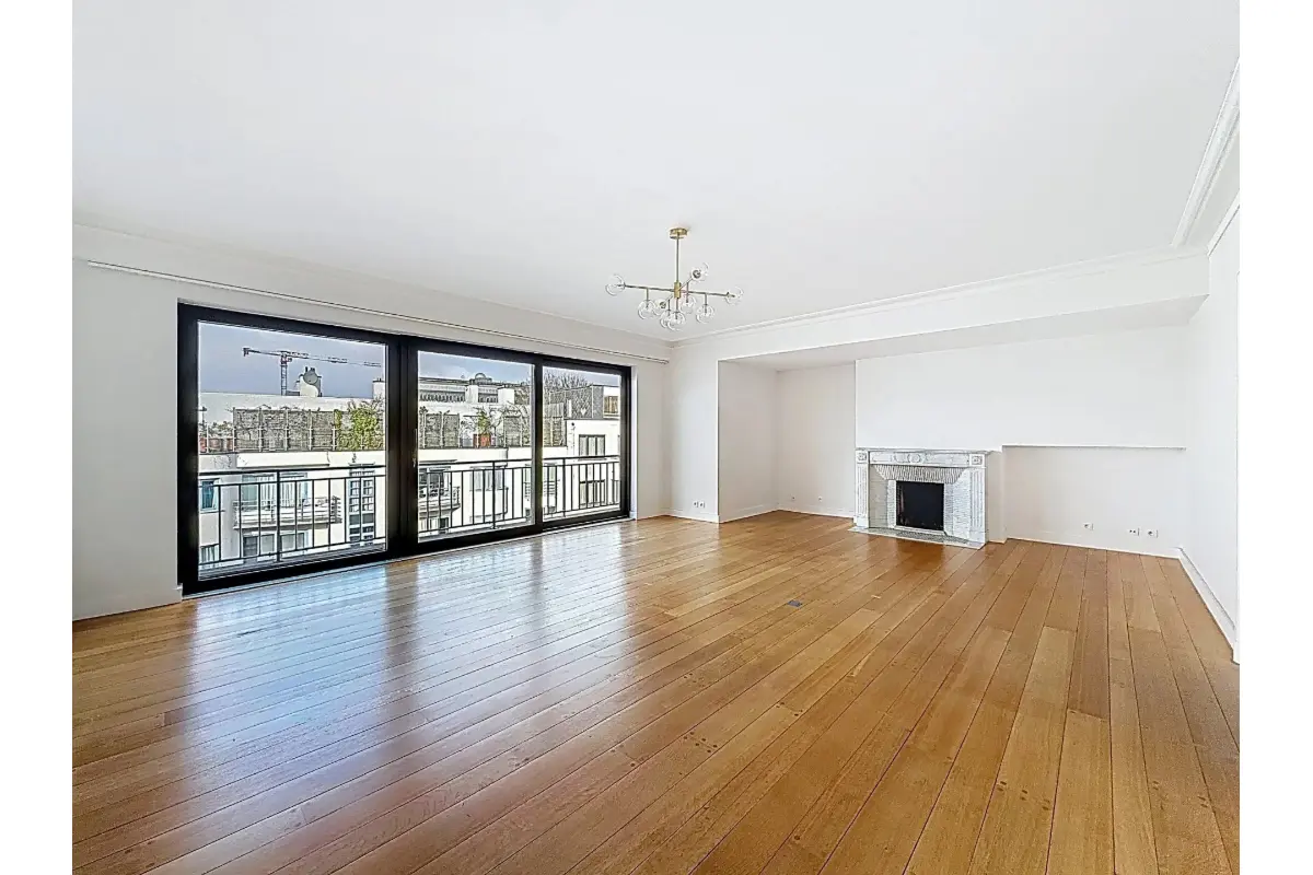 Appartement te  huur in Elsene 1050 3400.00€ 4 slaapkamers 205.00m² - Zoekertje 641714