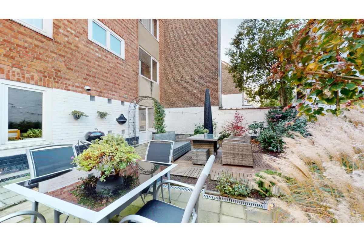 Rez-de-chaussée à vendre à Woluwe-Saint-Lambert 1200 280000.00€ 1 chambres 50.00m² - annonce 642250