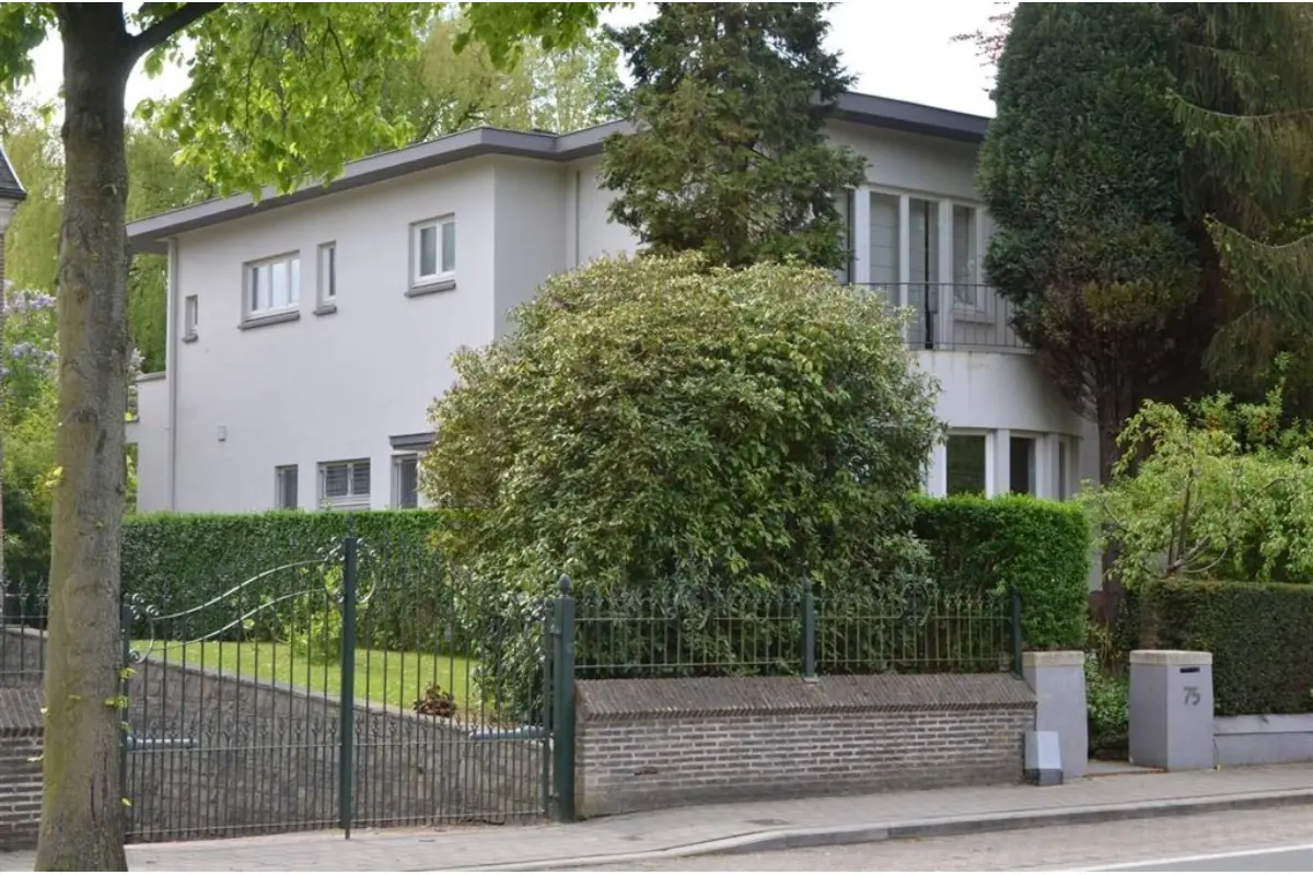 Villa te  koop in Sint-Pieters-Woluwe 1150 1150000.00€ 4 slaapkamers 258.00m² - Zoekertje 641925