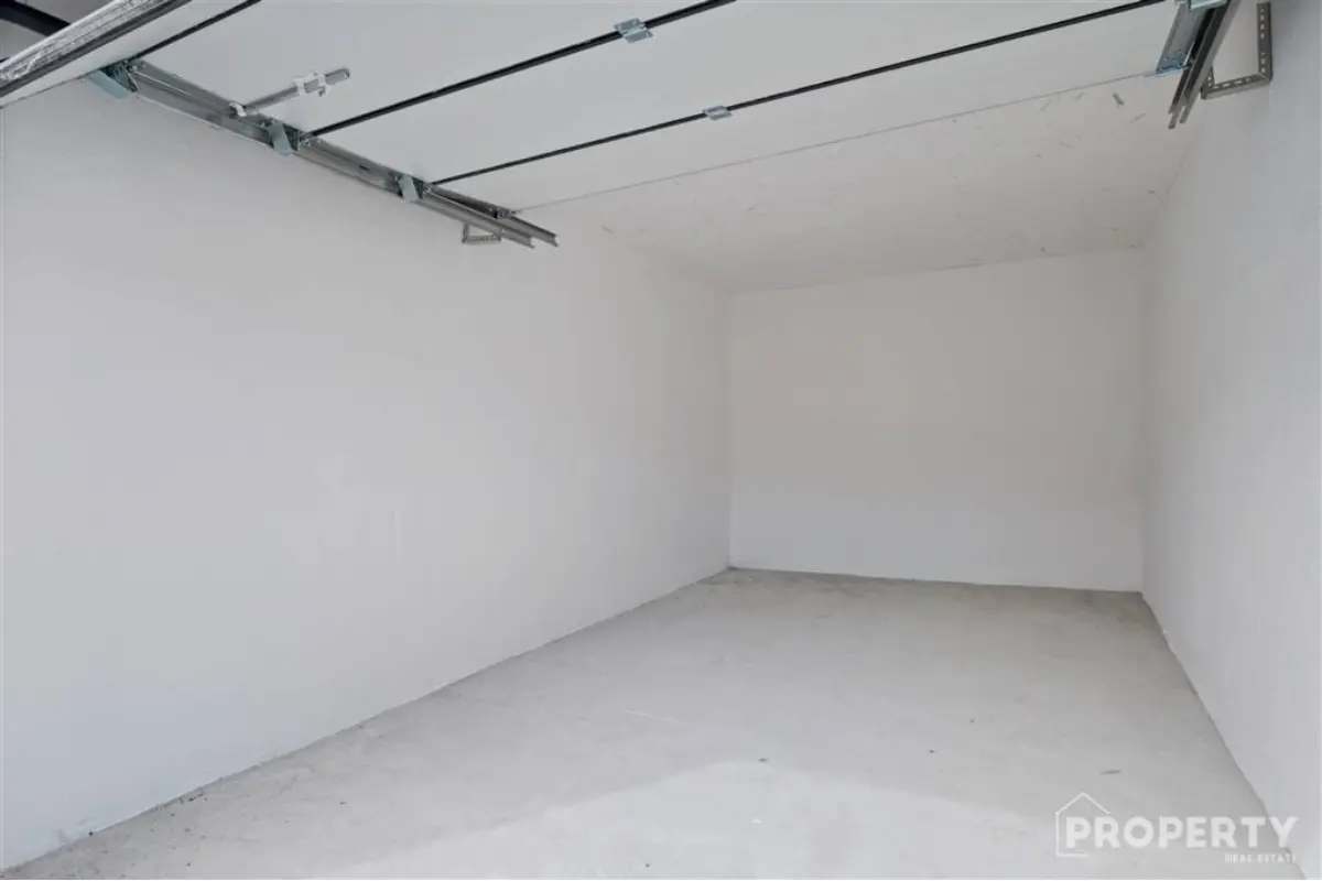 Parking & garage te  koop in Wevelgem 8560 27500.00€  slaapkamers m² - Zoekertje 642183