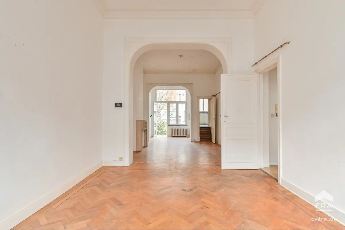 Appartement te  koop in Sint-Gillis 1060 250000.00€ 1 slaapkamers 67.00m² - Zoekertje 642012