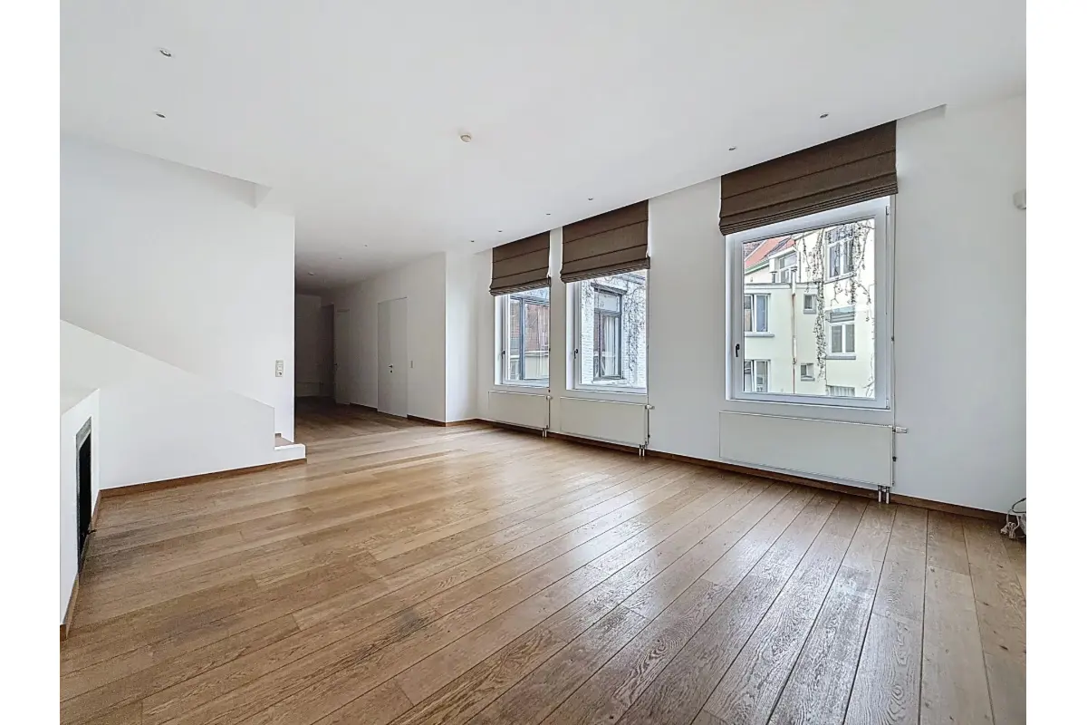 Penthouse te  huur in Sint-Gillis 1060 3400.00€ 3 slaapkamers 251.00m² - Zoekertje 641717