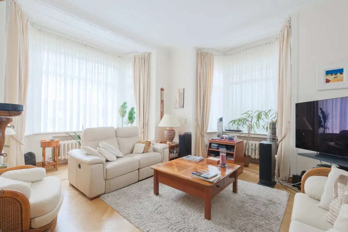 Huis te  koop in Vorst 1190 920000.00€ 4 slaapkamers 280.00m² - Zoekertje 642421