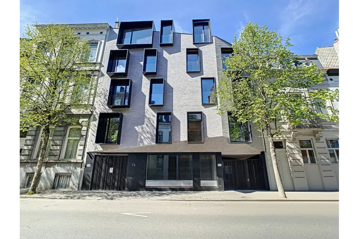 Commerce à louer à Ixelles 1050 950.00€  chambres 30.00m² - annonce 642327