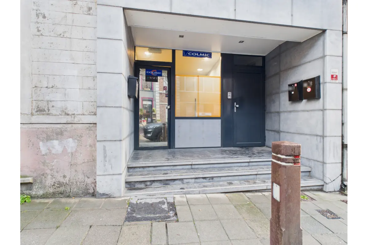 Handelszaak te  koop in Le Roeulx 7070 129000.00€  slaapkamers 161.00m² - Zoekertje 643052