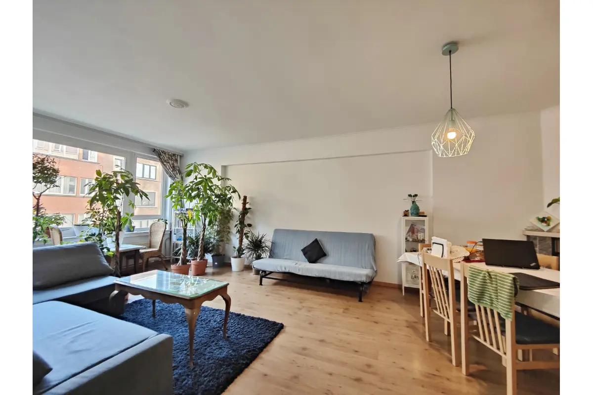 Appartement à louer à Etterbeek 1040 1000.00€ 1 chambres 71.00m² - annonce 643083