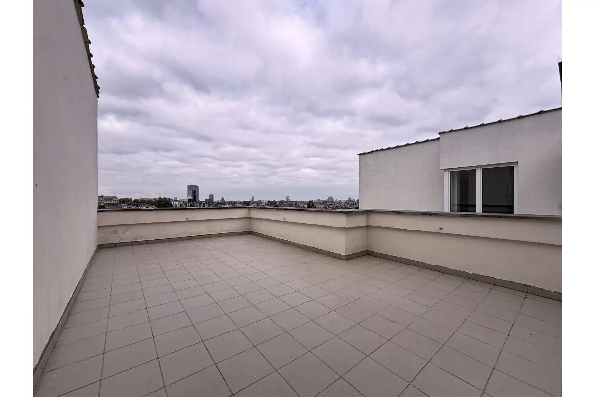Penthouse te  huur in Elsene 1050 2350.00€ 3 slaapkamers 160.00m² - Zoekertje 643044