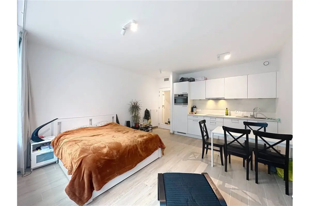 Studio te  huur in Brussel 1000 825.00€  slaapkamers 34.00m² - Zoekertje 642915